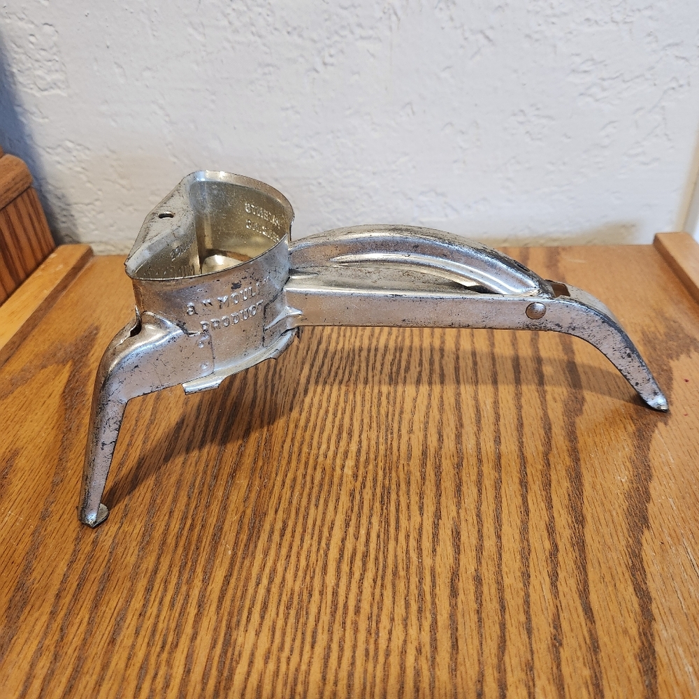VINTAGE MOULI SHREDDER MADE IN FRANCE